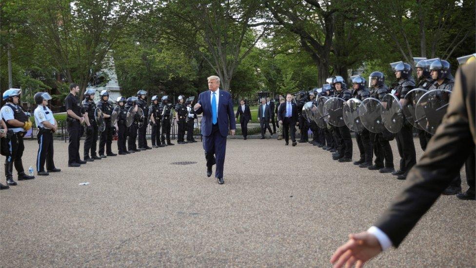 trump and armed police