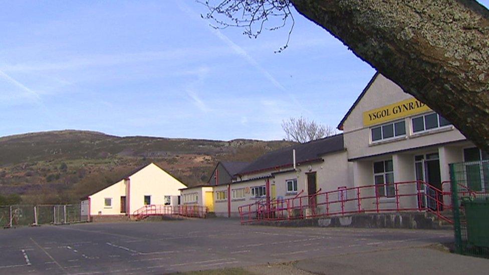 Ysgol Gynradd Llanllechid