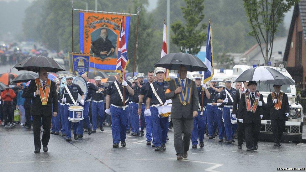 On Twelfth morning, there were no incidents as a feeder parade passed a sectarian flashpoint at shops in Ardoyne in north Belfast.