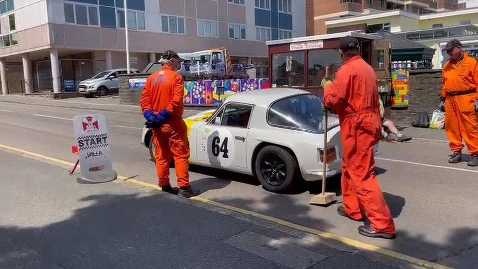 car setting off