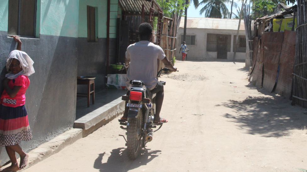 Pelé Bambina on a mota taxi in Pemba, Mozambique - May 2022