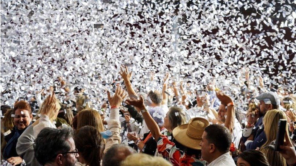 Supporters of Colombian left-wing presidential candidate Gustavo Petro of the Historic Pact coalition react after he came out on top in the first round of the presidential election in Bogota, Colombia May 29, 2022.