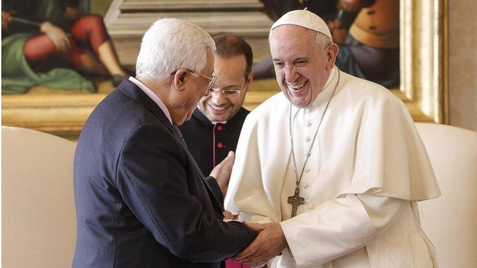 Pope Francis (R) shakes hands with Palestinian President Mahmud Abbas (Abu Mazen) (L) during a private audience in the Vatican, Vatican City, 14 January 2017.