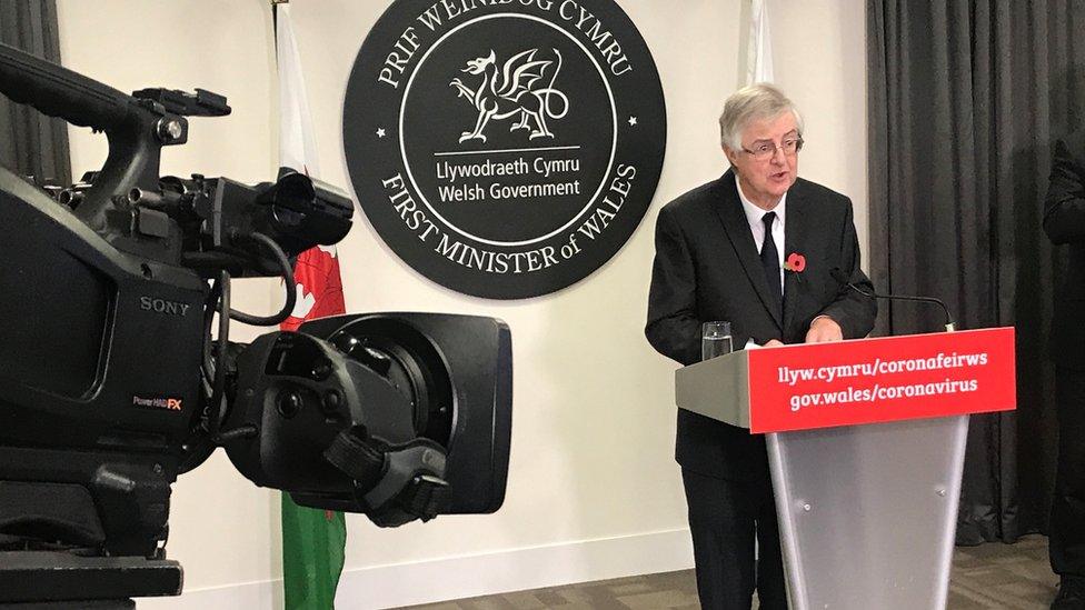 Mark Drakeford ddydd Gwener