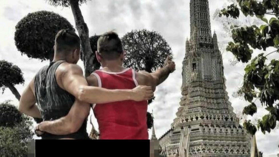 The two US citizens at Wat Arun