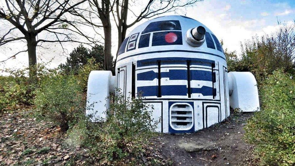 A nuclear shelter air vent turned into a likeness of R2D2 from Star Wars