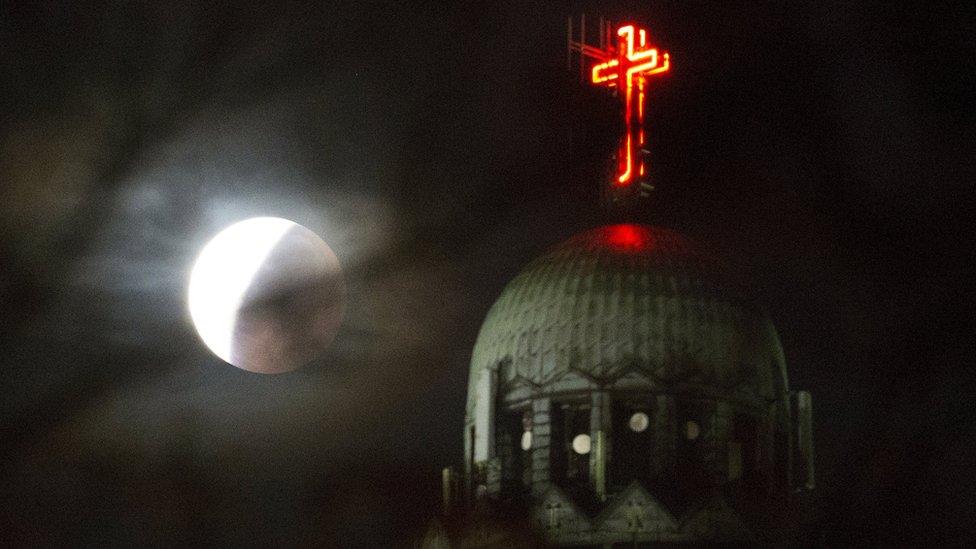 "Supermoon" and eclipse above Brussels