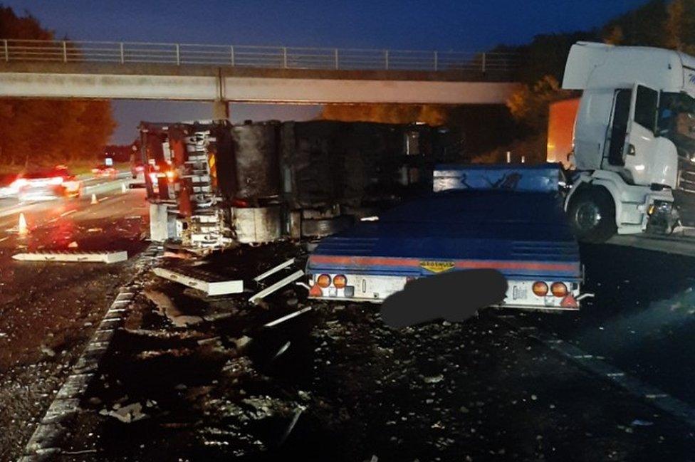 HGV crossover RTC on the M40