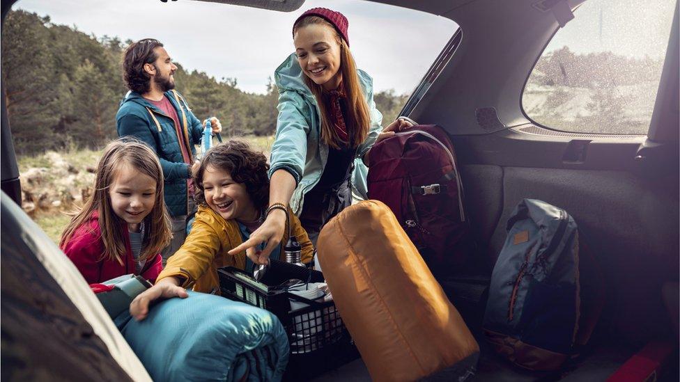 Children-camping-with-their-parents.