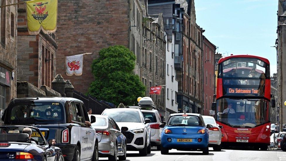 Traffic on Edinburgh's Royal Mile