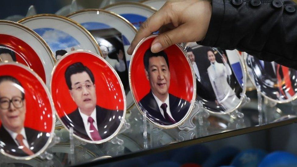 Images of Chinese leaders in a shop in Beijing