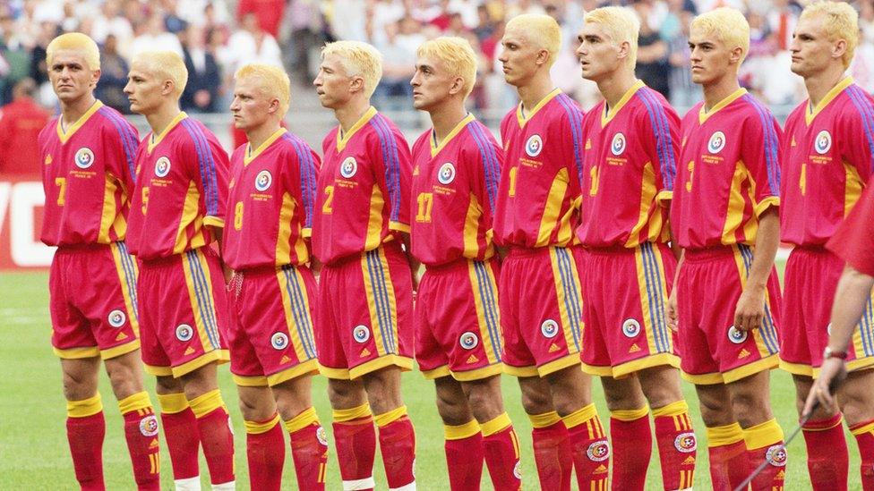 1998-Romanian-world-cup-squad-with-blond-hair.