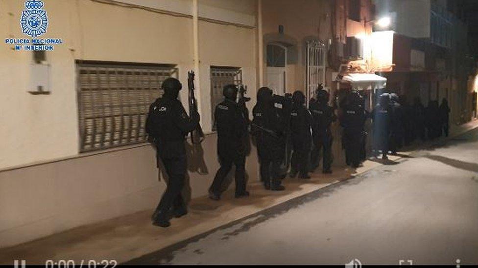 Operation to arrest Islamic State suspect in Spain