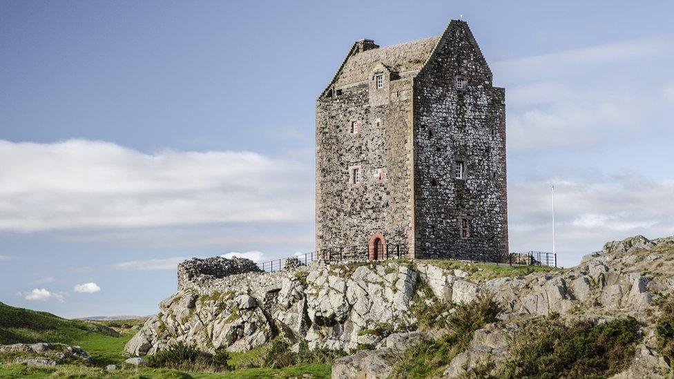 Smailholm Tower