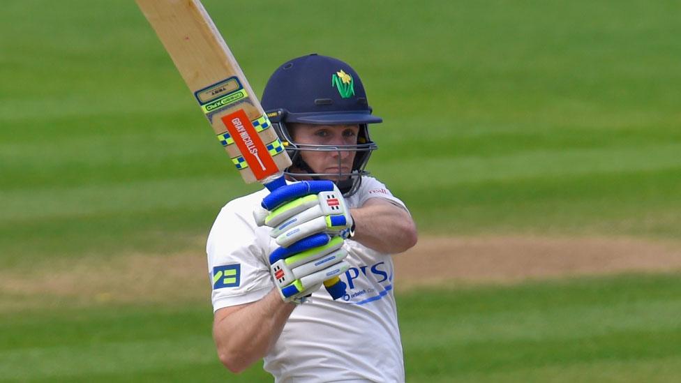 Mark Wallace hits out for Glamorgan