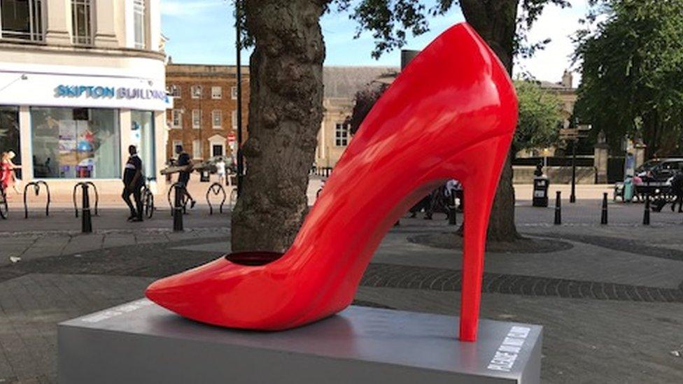 Giant stiletto