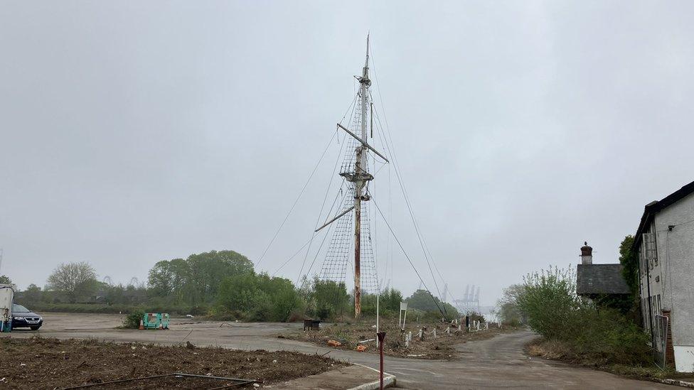 HMS Ganges mast