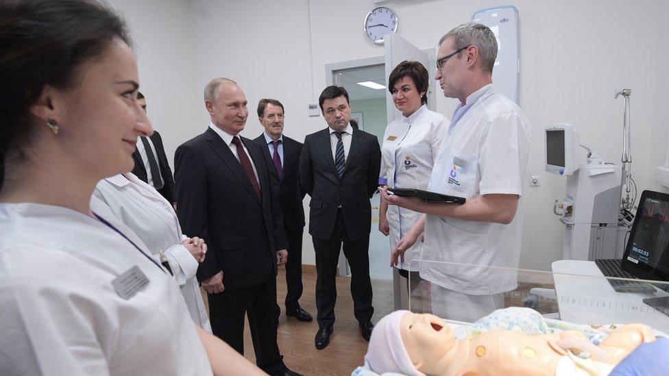 Vladimir Putin visits a perinatal centre in Kolomna in 2018