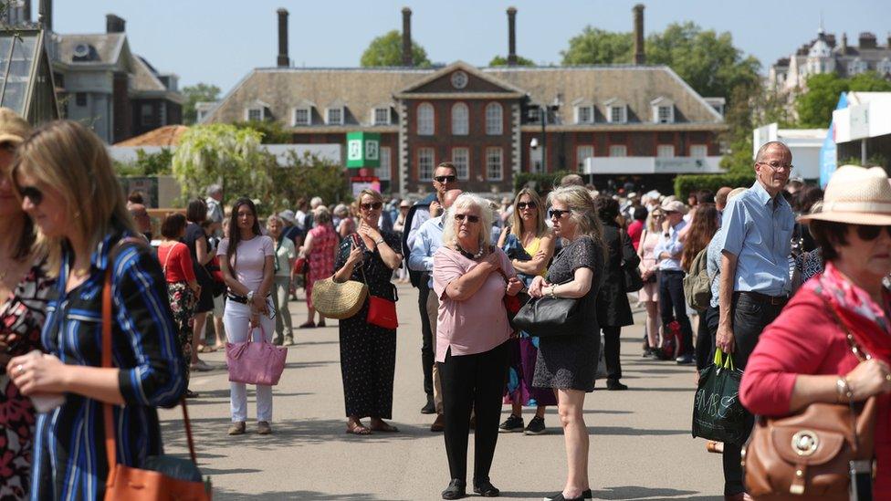 Crowds at Chelsea Flower Show