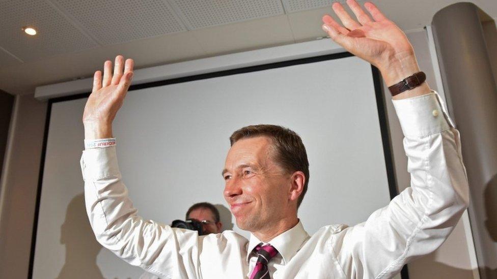 Bernd Lucke elected new Alfa leader (19 July)