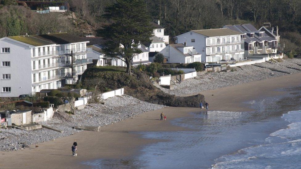 Saundersfoot beach