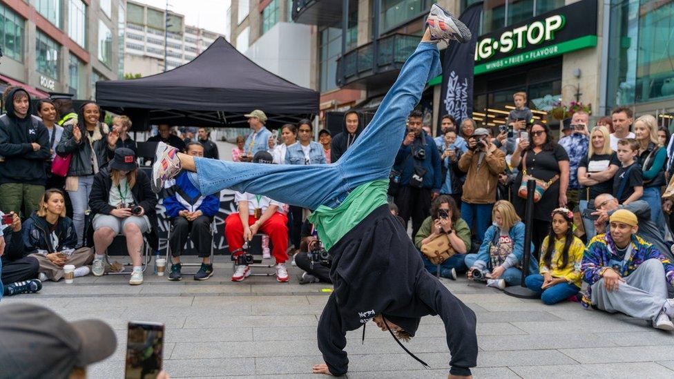 Breakdancing at B-SIDE festival