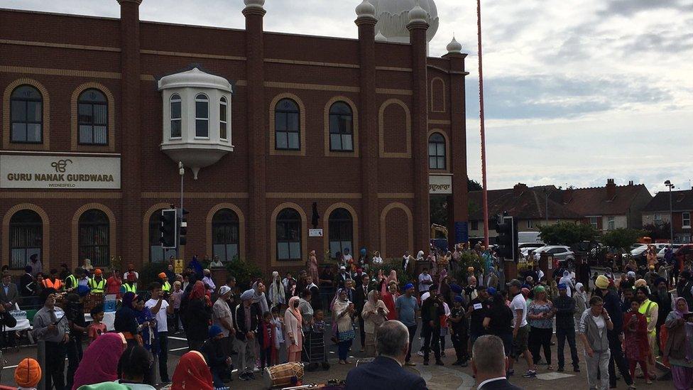 Crowds at the unveiling