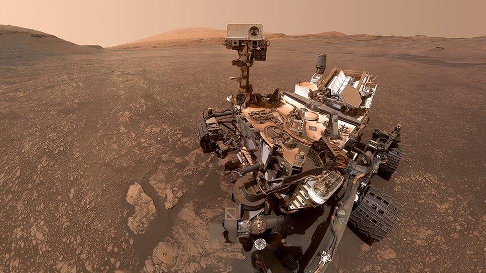 curiosity-rover.