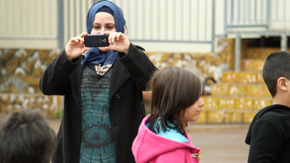 Refugee children starting school in Thessaloniki