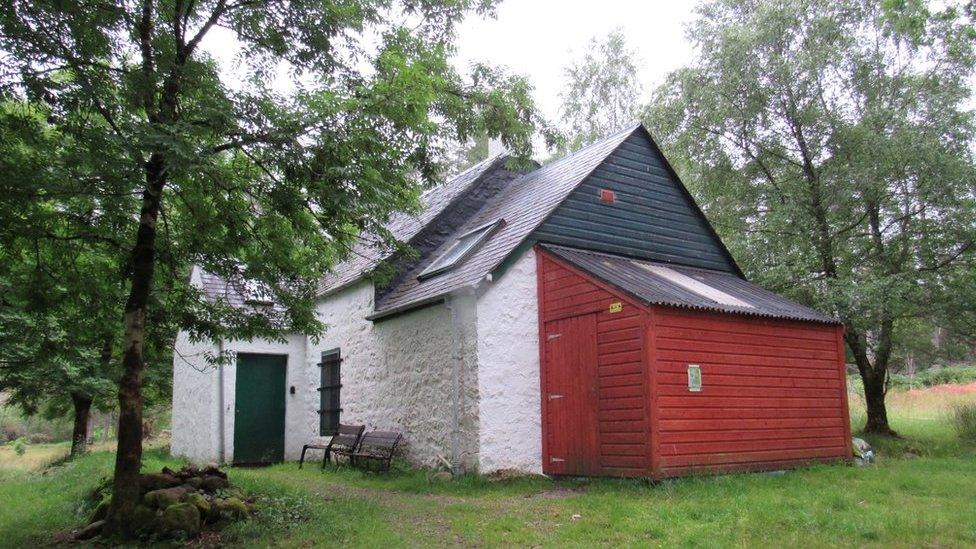 Grampian Club's hut Inbhirfhaolain