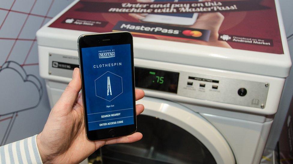 Smartphone and washing machine