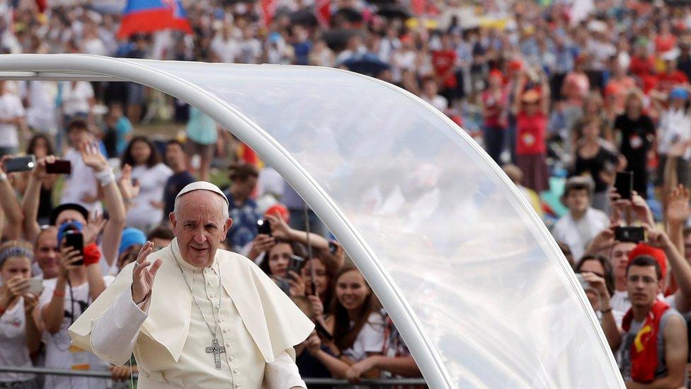 Pope arrives at the mass - 31 July