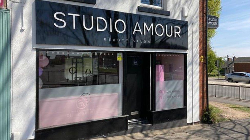 Studio Amour