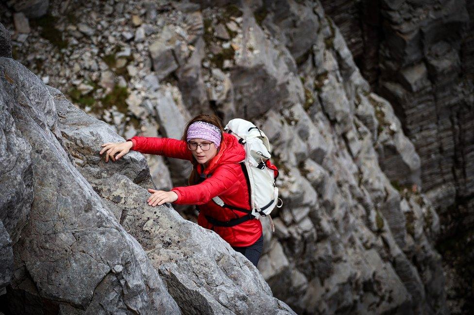 Anna Taylor climbing