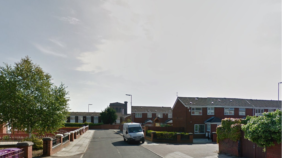 Lloyd Close, Everton