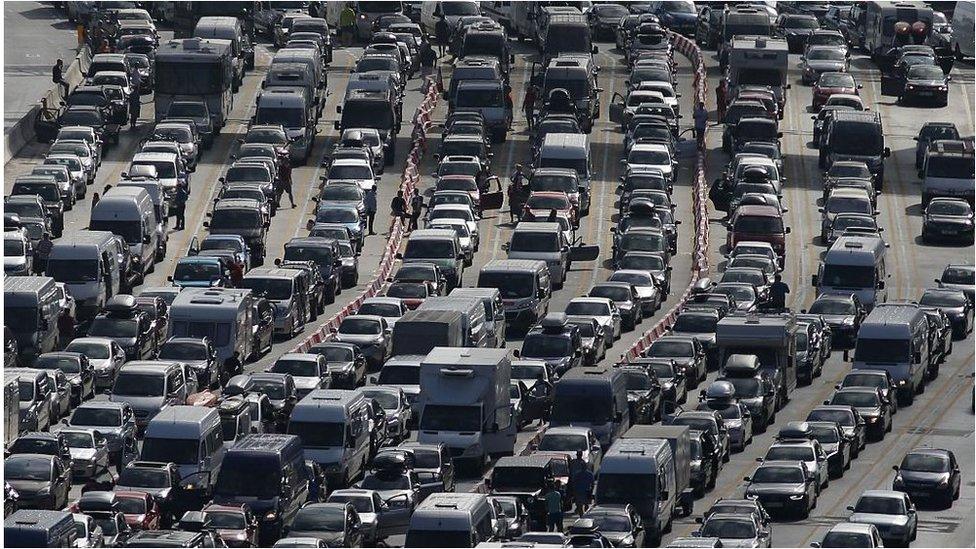 Queues of cars at Dover in 2016