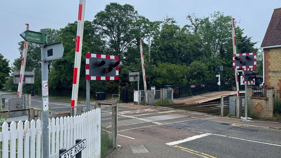 Lidlington level crossing