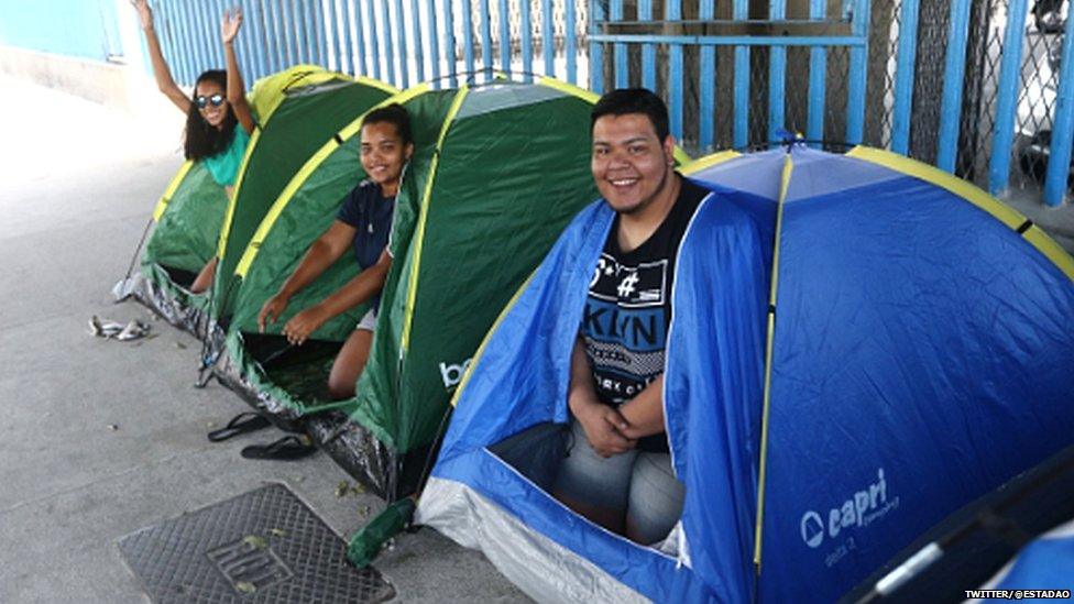 Dedicated Beliebers in Brazil camp out for months before gig to bag a good  spot - BBC News