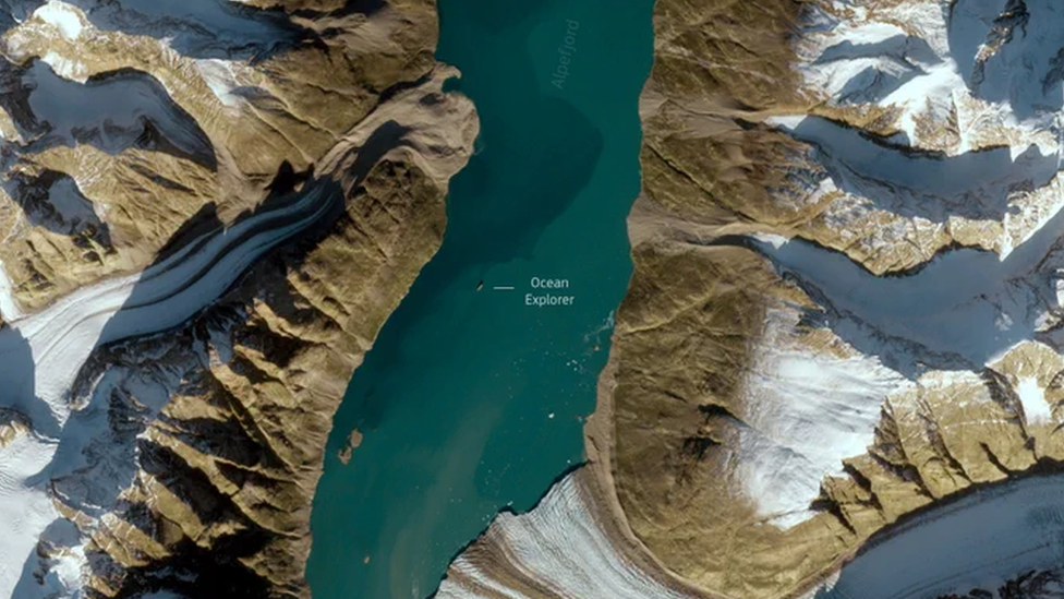 Image of Ocean Explorer became stranded in the Northeast Greenland National Park