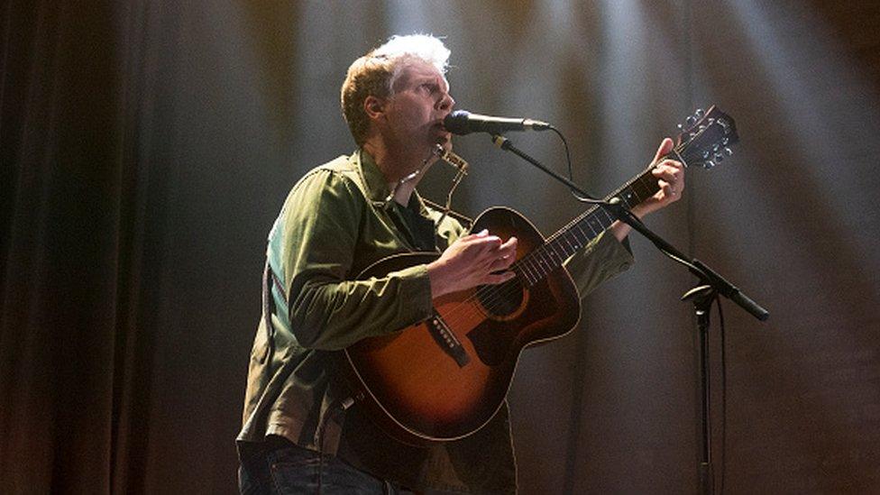 Scott Matthews performs on stage at Antiga Fabrica Damm on May 18, 2022 in Barcelona, Spain