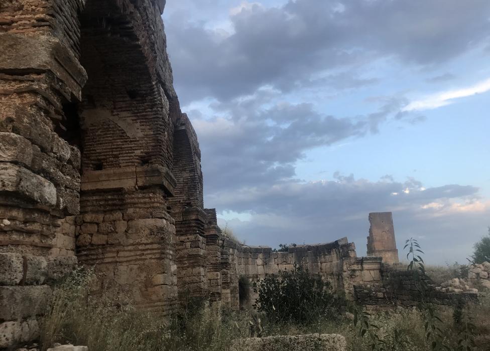 The ruined cathedral in Hah