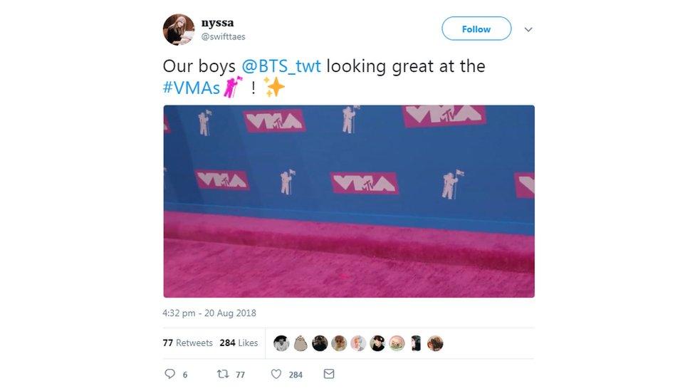 Image shows a Twitter user tweeting a pic of an empty VMA carpet