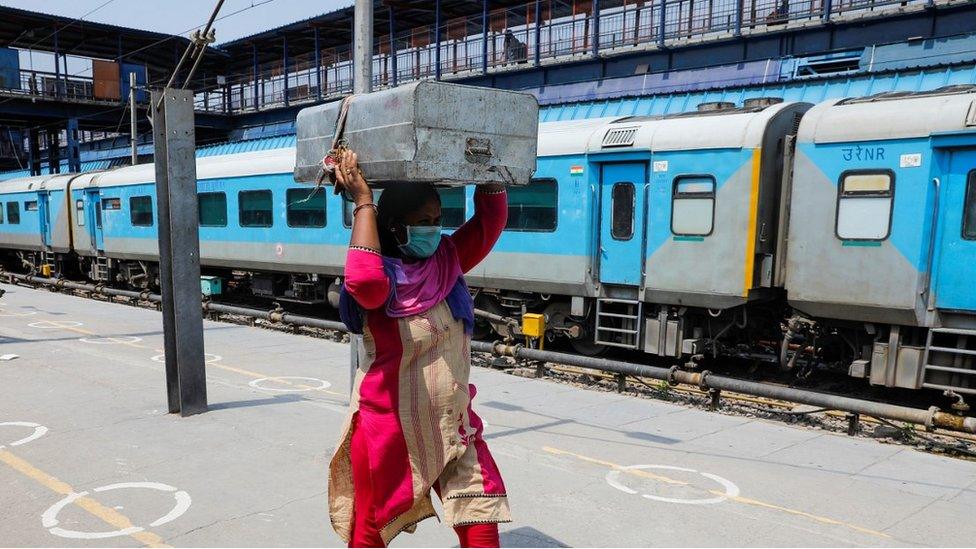 Delhi station platform, 1 Jun 20