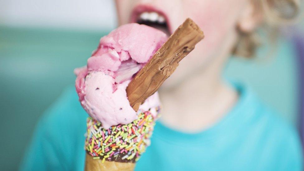 boy-eating-ice-cream
