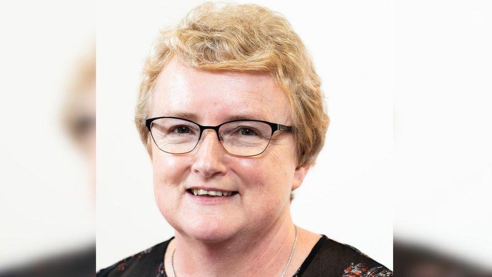 Eirwen Williams, cyfarwyddwr datblygu Menter a Busnes