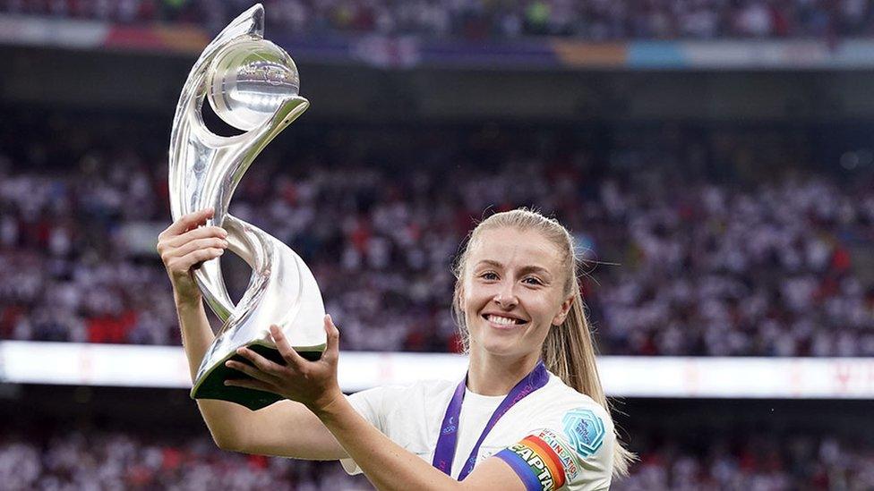 Leah Williamson with the Euro 2022 trophy at Wembley Stadium