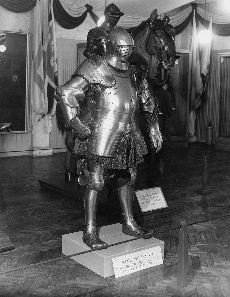 Henry VII's armour