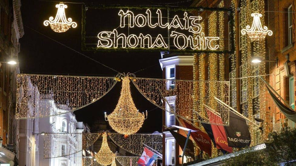 "Nollaig Shona Duit" in lights on Grafton Street, Dublin