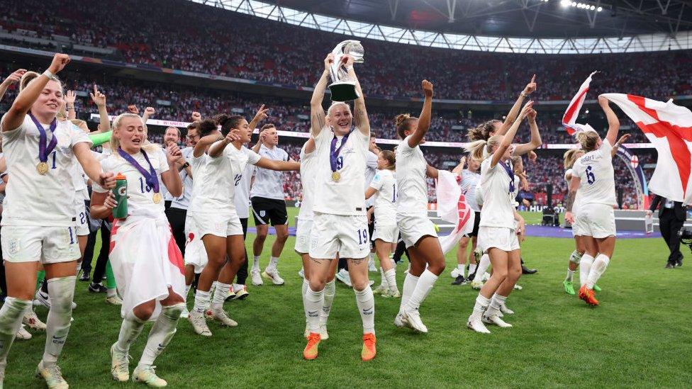 Bethany England of England celebrates with the trophy during the UEFA Women's Euro 2022 final match between England and Germany at Wembley Stadium