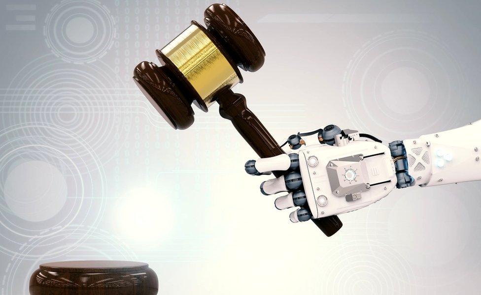 Robot gavel